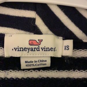 Vineyard vines hoodie